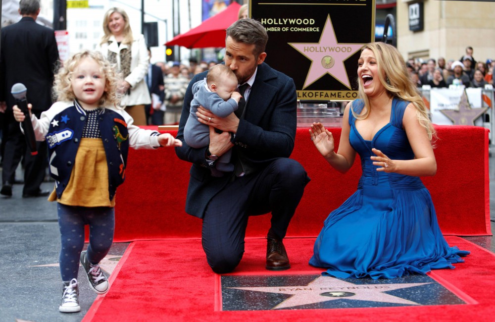 ryanreynoldsstar1612d