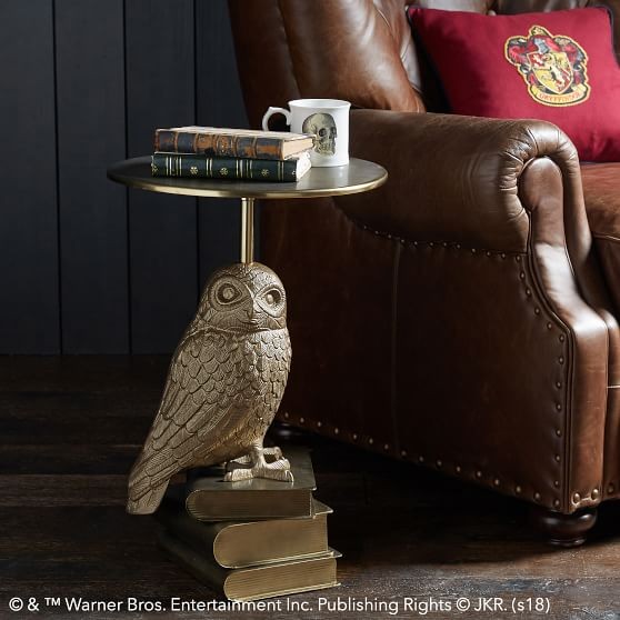 harry-potter-hedwig-bedside-table-2-c