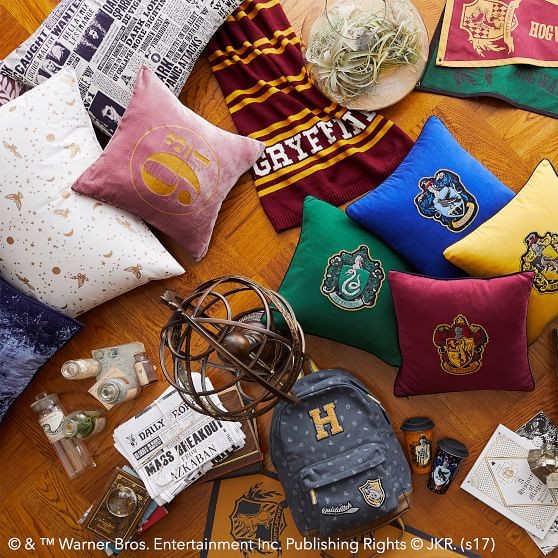 harry-potter-platform-9-3-4-pillow-cover-c-1