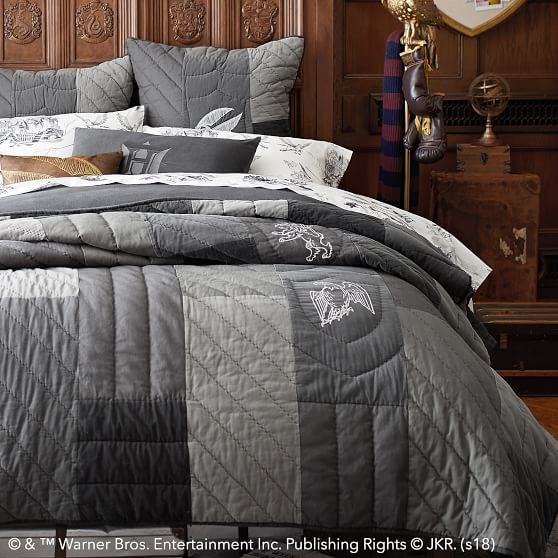 harry-potter-quidditch-quilt-sham-c